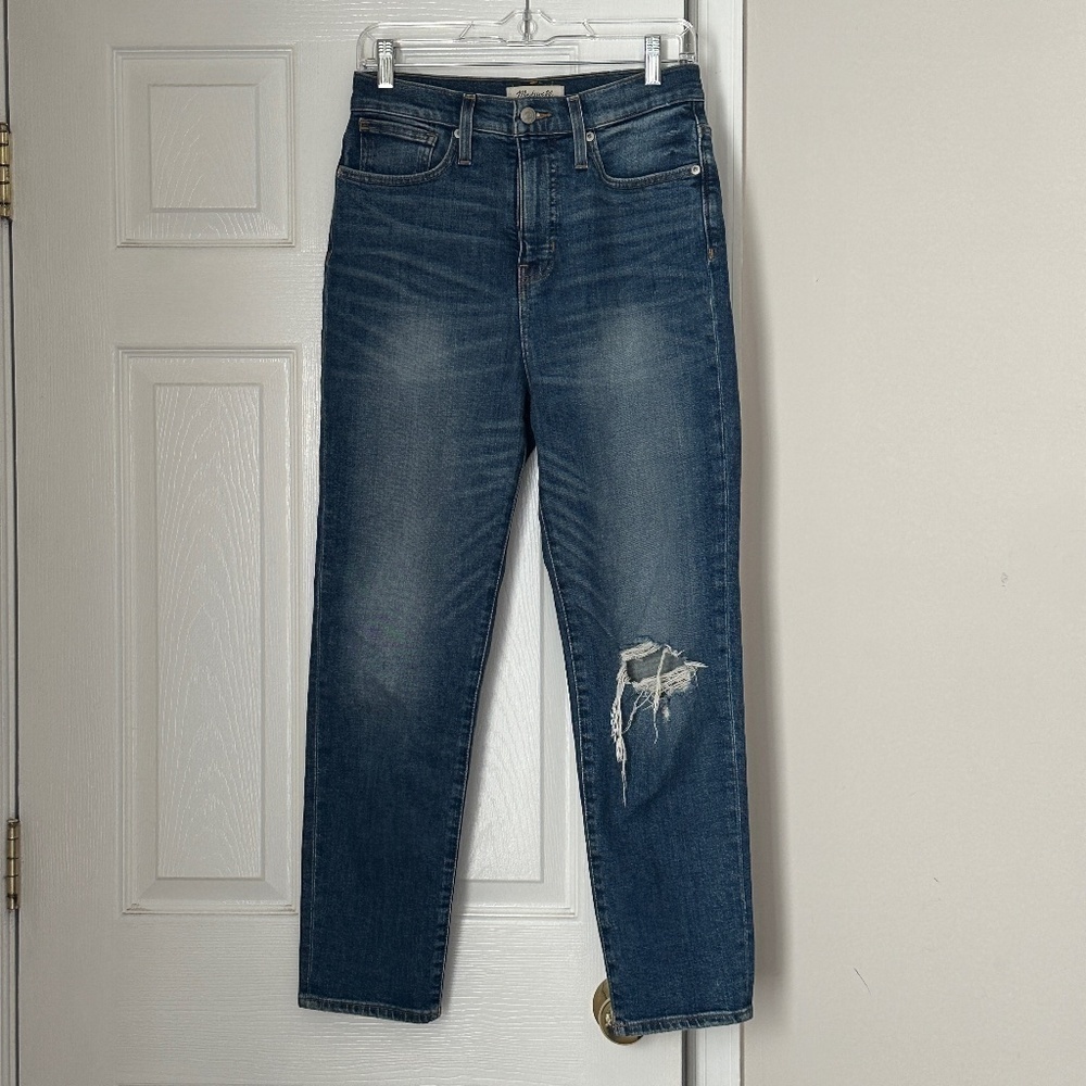 Madewell The Mom Jean Size 25 High Rise Vintage Wash Distressed Straight Leg